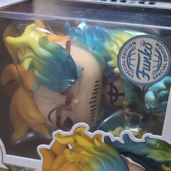 One Piece Funko Pop Marco Special Edition - Picture 8 of 9